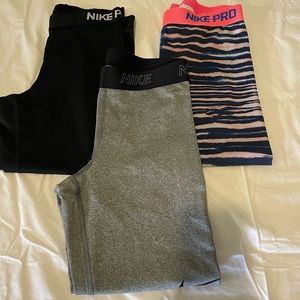 3 Nike crop leggings